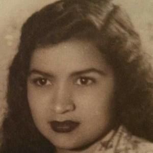 Meet your Posher, Beatriz